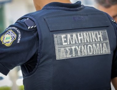 Παράνομο εργοστάσιο παρασκευής λαθραίων τσιγάρων εντοπίστηκε στο Κορωπί (φωτο)